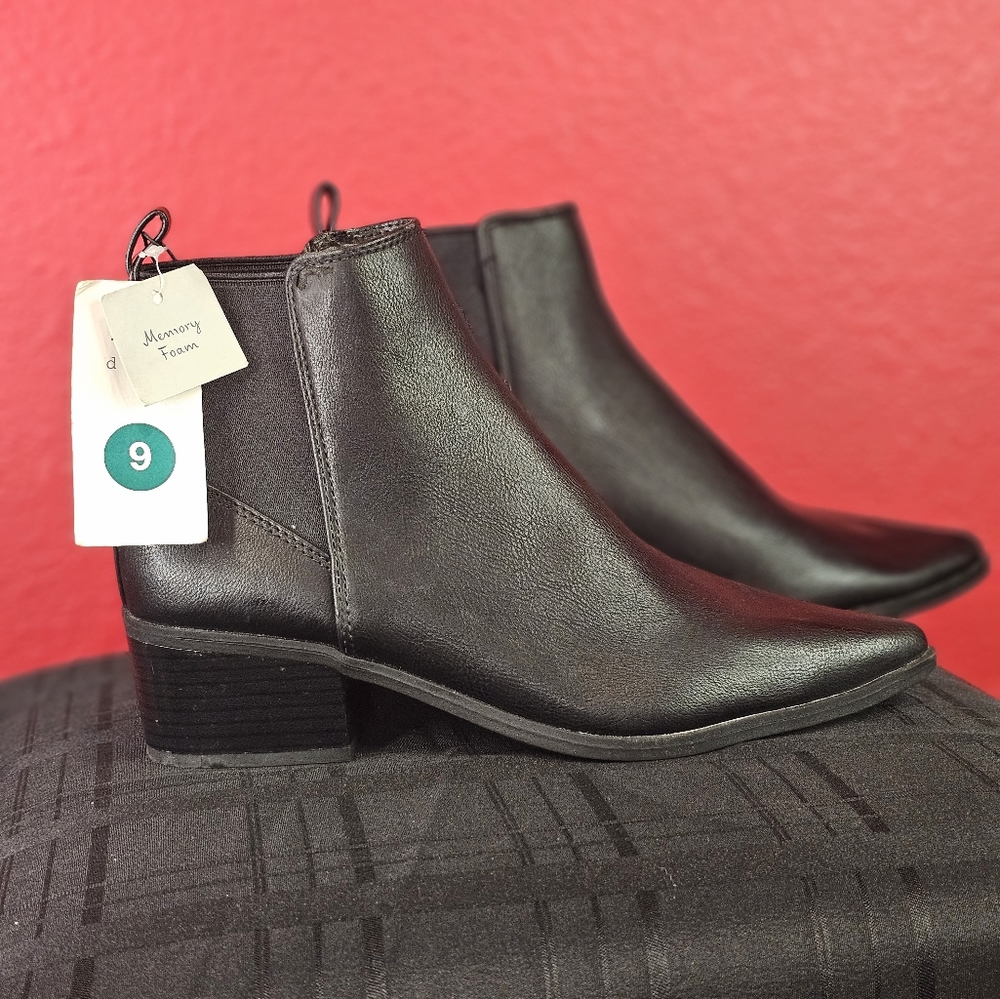 A New Day Women's Gwen Low Shaft Heeled Boots Size 9 NWT